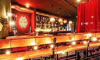 Aktuell muss man eines von drei Zertifikaten parat haben, um in der Bar einzukehren. - Sarah Jonek