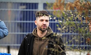 Vor schwerem Gang: Olcay Turhan, Sportlicher Leiter des SC Herford, muss wohl für die Bezirksliga planen. Foto: Yvonne Gottschlich - Yvonne Gottschlich