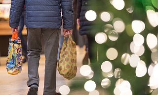 Das Weihnachtsgeschäft fand dieses Jahr zum dritten Mal in Folge unter erschwerten Bedingungen statt. Trotzdem ist das Fazit des Einzelhandels in Enger und Spenge durchaus positiv. - dpa