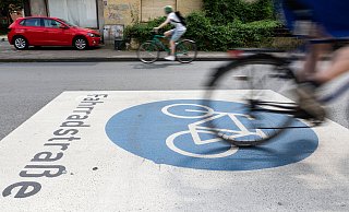 Die Einrichtung von mehr Fahrradstraßen wie am Ehentruper Weg ist einer der Punkte im Vertrag mit dem Radentscheid. - Oliver Krato
