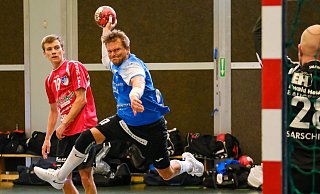 Jannis Johannmeier und der TuS Brake, hier im Test gegen Spenge II, spielen ab Sonntag in der Oberliga. Foto: Andreas Zobe - Foto: Andreas Zobe/NW