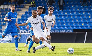 Ein Moment der Hoffnung: Mit diesem Schuss erzielte Yassin Ibrahim (vorne) für den SV Rödinghausen das Tor zum zwischenzeitlichen 1:1. - Noah Wedel