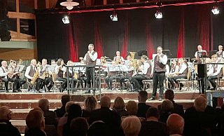 Beim Salzkottener Neujahrskonzert machte der Musikverein Harmonie Verlar den Auftakt. - Carola Drabon