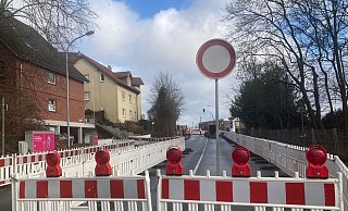 Gesperrt: Autofahrer müssen in den kommenden Tagen in der Herforder Innenstadt Geduld beweisen. - Jobst Lüdeking