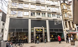Die Burger-Kette Peter Pane ist als Nachfolger in bester Lage in der Bielefelder Innenstadt eingezogen. - Mike-Dennis Müller