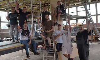 Als starkes Team präsentieren sich die NKG-Wagenbauer bereits vier Monate vor dem Start in die neue Session 2024/25. - NKG