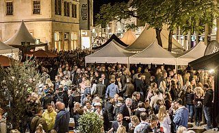 Der Weinmarkt war in den vergangenen Jahren oft gut besucht – hoffen wir, dass es dieses Jahr genauso ist. Der Weinmarkt 2024 beginnt in der kommenden Woche. - Joerg Dieckmann