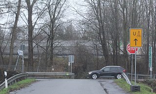 Die Unfallstelle liegt auf dem Übergang zwischen Rehmer Insel und dem Ortskern Rehme. - Ulf Hanke