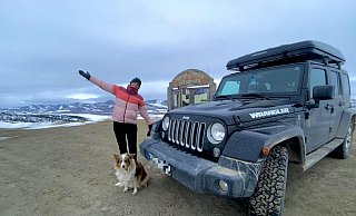 Ein Jahr lang waren Larissa Fulland und Hündin Lou in Kanada unterwegs – der Jeep kam mit. - Larissa Fulland Ein Jahr lang waren Larissa Fulland und Hündin Lou in Kanada unterwegs – der Jeep kam mit. - Larissa Fulland