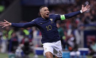 Superstar Kylian Mbappé wechselt zur kommenden Saison zu Real Madrid. Vorher verbringt er seinen Sommer im Kreis Paderborn. - AFP or licensors