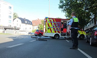 An der Stelle kommt es zu Verkehrsbehinderungen, die Polizei Herford hat die Ermittlungen aufgenommen. - Jobst Lüdeking