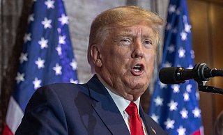 Donald Trump, ehemaliger Präsident der USA, spricht bei einer Wahlkampfveranstaltung im South Carolina Statehouse. - dpa