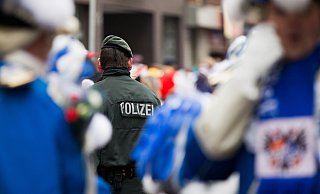 Die Polizei im Kreis Höxter bilanziert das Karnevalswochenende. - dpa