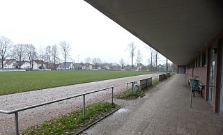 Der Unterstand für die Zuschauer hat sich seit 1959 nicht verändert - Thorsten Mailänder