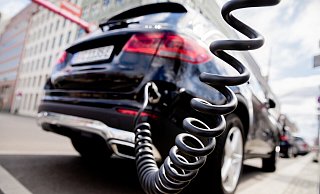 Elektro-Fahrzeuge sind aufgrund der hohen Spritkosten gerade mehr gefragt als noch vor einigen Wochen. - Christoph Soeder