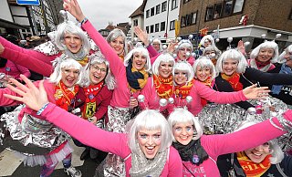 Beim letzten Rosenmontagsumzug in Delbrück im Februar 2020 wurde feste gefeiert. - Wilfried Hiegemann