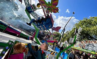 Endlich konnten Volksfeste, wie hier der Katharinenmarkt in Delbrück, im Jahr 2022 im Kreis Paderborn wieder weitgehend wie gewohnt stattfinden. - Jens Reddeker