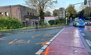 Eine 16-Jährige wurde bei dem Unfall auf der B239 schwer verletzt, nachdem sie mit einem Bulli kollidiert war. - Claus Frickemeier