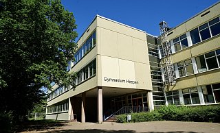 Am Alten Postweg ist der Hauptstandort des Heeper Gymnasiums. Gegenüber ist die Realschule. Noch 2024 soll der Umbau starten. - Peter Unger