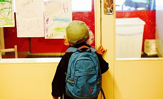 Unter anderem in Herford kämpfen Eltern mit verkürzten Öffnungszeiten in Kitas. - Pixabay (Symbolbild)