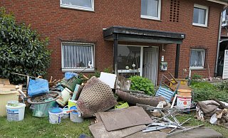 Im Haus von Stefan Jann stieg innerhalb von einer Stunde der Schlamm in der Wohnung an. - Yvonne Gottschlich
