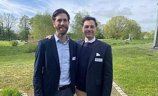 Dominik Dorff (v. l.), Geschäftsführer Creditreform Minden-Heford mit Patrik-Ludwig Hantzsch, Leiter der Creditreform-Wirtschaftsforschung auf Bundesebene. - Dirk Windmöller