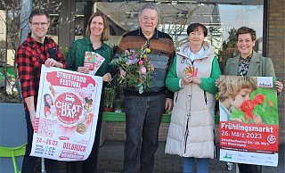 Appetit auf mehr macht der Arbeitskreis zum Frühlingsmarkt: Martin Strunz (Streetfood-Festival, v. l.), Birgit Kerkstroer (Sprecherin Arbeitskreis), Norbert Zimmermann, Birgit Lindemann (Demag) und Theresa Beiwinkel vom Arbeitskreis. Foto: Demag - Demag
