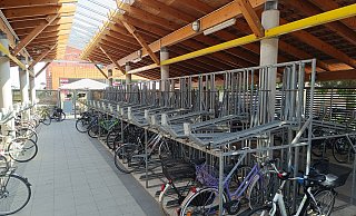 Obwohl die Radstation eher leer ist, wir sie im Online-Buchungssystem als ausgebucht angezeigt. - Sven Hauhart