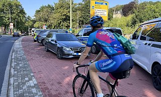 Besonders für Radfahrer kam es am Morgen zu Behinderungen. - Barbara Franke