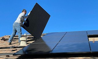 Solaranalagen auf dem Hausdach sind in einem Neubaugebiet in Bad Oeynhausen bereits Pflicht, in einem anderen aber nicht. - William Mead