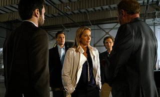 In "Madam Secretary" spielt Téa Leoni die US-Außenministerin Elizabeth McCord und beweist das diplomatische Geschick einer Frau. - picture alliance/AP Photo/Sarah Shatz