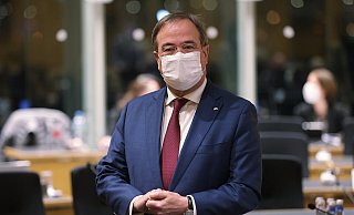 Armin Laschet (CDU), früherer Ministerpräsident von Nordrhein-Westfalen, kommt zur Anhörung. - picture alliance/dpa