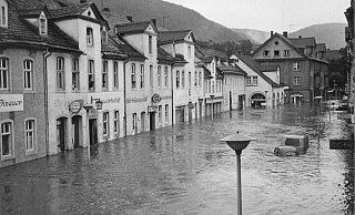 Unter der Heinrichsflut litt vor allem die hessische Stadt Bad Karlshafen. - Repro: Manuaela Puls
