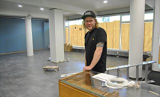 Noch am Einrichten: Philipp Pelster (42), Gründer und Inhaber von ZigZag. - Ludger Osterkamp