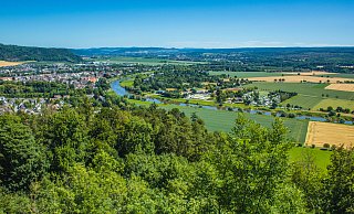 Natur pur: Das Weserbergland ist immer eine Reise wert. 2023 erwartet Besucher aber ein zusätzliches Highlight: Die Landesgartenschau in Höxter. - istock