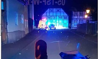 Der Blick aus dem Feuerwehrfahrzeug beim Eintreffen in Höxter. - FFW Höxter