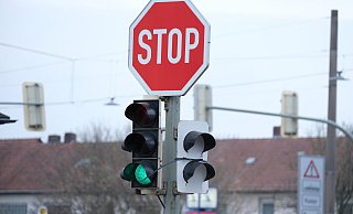 Die Ampel an der meistbefahrenen Kreuzung in Bad Oeynhausen wird repariert. - Ulf Hanke