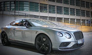 Der 32-jährige Bielefelder am Steuer des Bentleys war durch rücksichtslose Fahrweise undwiederholte, enorme Beschleunigungen negativ aufgefallen. - Symbolfoto: pixabay / Creative Commons