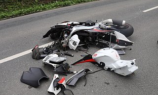 Am Motorrad entstand Totalschaden. - Polizei