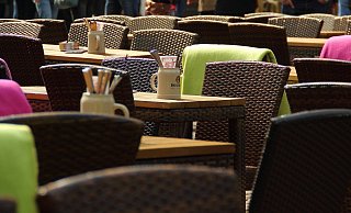 Wenn sich die Inzidenzen weiter unter 100 im Kreis Herfoprd halten, könnte die Außengastronomie in ein paar Tagen wieder öffnen. - Pixabay