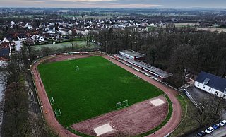 Das Erich-Martens-Stadion in Bünde ist in die Jahre gekommen. - Gerald Dunkel