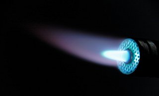 Eine Frau soll gedroht haben, mit einem Bunsenbrenner ein Haus anzuzünden. - Pixabay