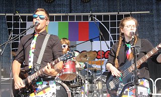 Die Warburger Band Sändäpause rockt den Uhlenberg in Brakle-Hembsen. - Burkhard Battran