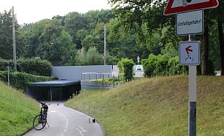 Auf diesem Abschnitt des Radweges stürzte der Senior. - Polizei Minden-Lübbecke