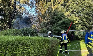 Mit drei Trupps unter Atemschutz gelang es der Feuerwehr, das Feuer schnell zu löschen. - Paul Brinkmann