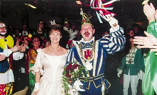 1997 führten Anette Freitag und Helmut Renger als Prinzenpaar das Narrenvolk in Steinheim an. - Karnevalsverein