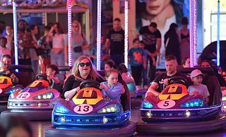 Die Karussells auf der Gütersloher Kirmes sollen auch in Zukunft nicht von Cannbis-Wolken vernebelt werden. Ein offizielles Verbot gibt es bislang allerdings nicht. - Jens Dünhölter
