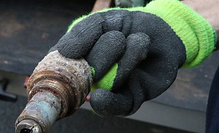 Kampfmittel im Wald: Experten warnen eindringlich davor, mit einem Metalldetektor auf Schatzsuche zu gehen. - Archivfoto: Holger Kosbab