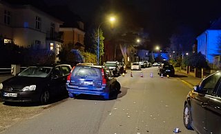 Mehrere Autos wurden in der Straße Im Großen Vorwerk beschädigt. - Claus Frickemeier