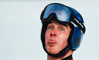 Frecher Sieger: Der Schweizer Franjo von Allmen sicherte sich WM-Gold in der Abfahrt. - Jens Büttner/dpa